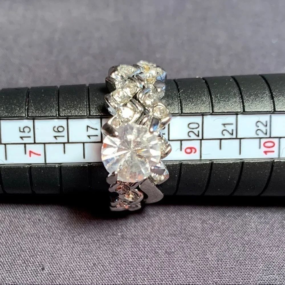 RingāSetāš°Sizeā8.5 - Picture 3 of 3